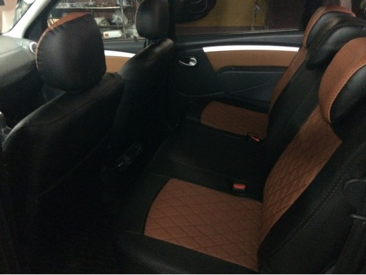 Авточехлы на Lada Largus