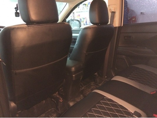 Авточехлы на Mitsubishi Outlander 3