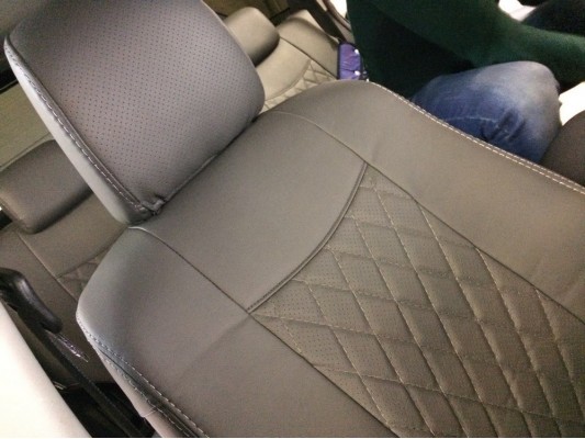 Авточехлы на Toyota Land Cruiser Prado 150